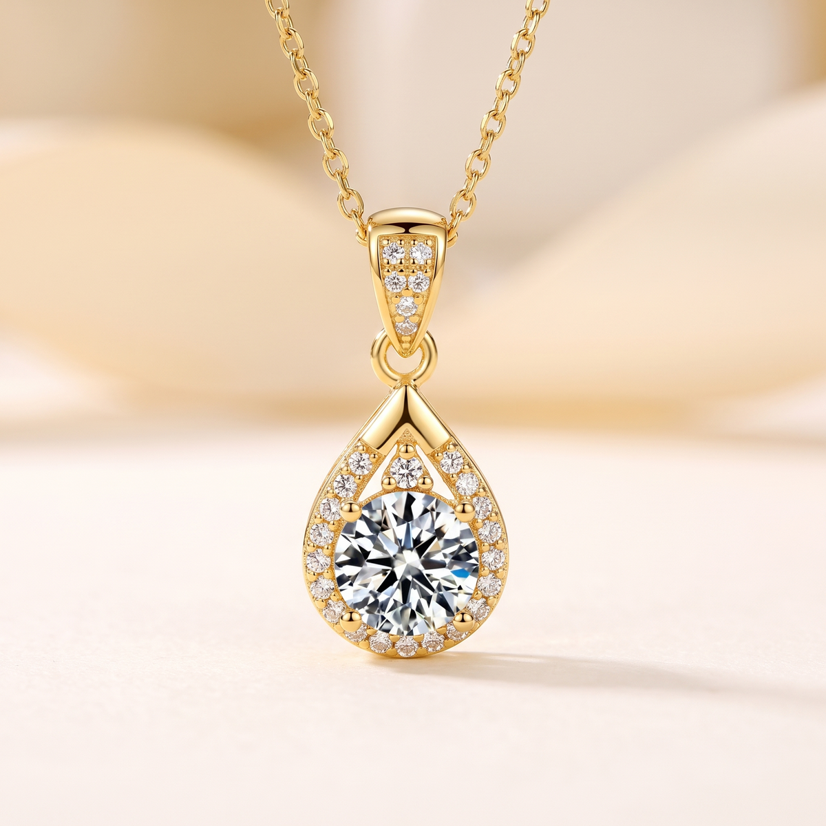 Elara Pavé Necklace - AVRESKA