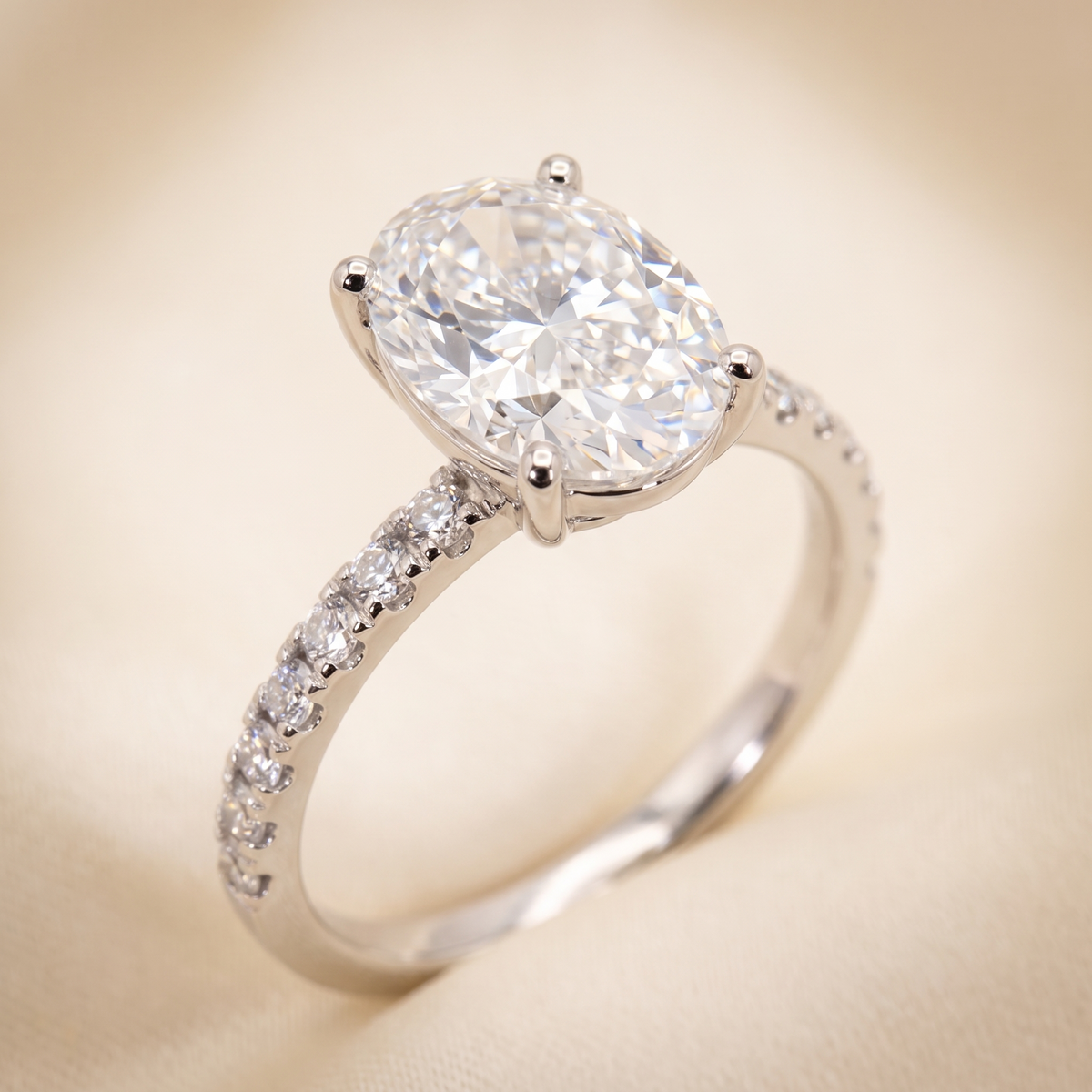 Aveline Oval Pavé Ring - AVRESKA